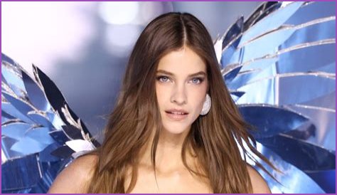 Victoria's Secret's Rachel Hilbert parades her bikini body in the Miami